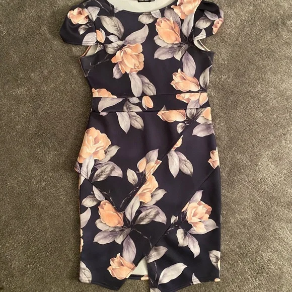 Peplum Floral Print Midi Dress - Picture 3 of 4